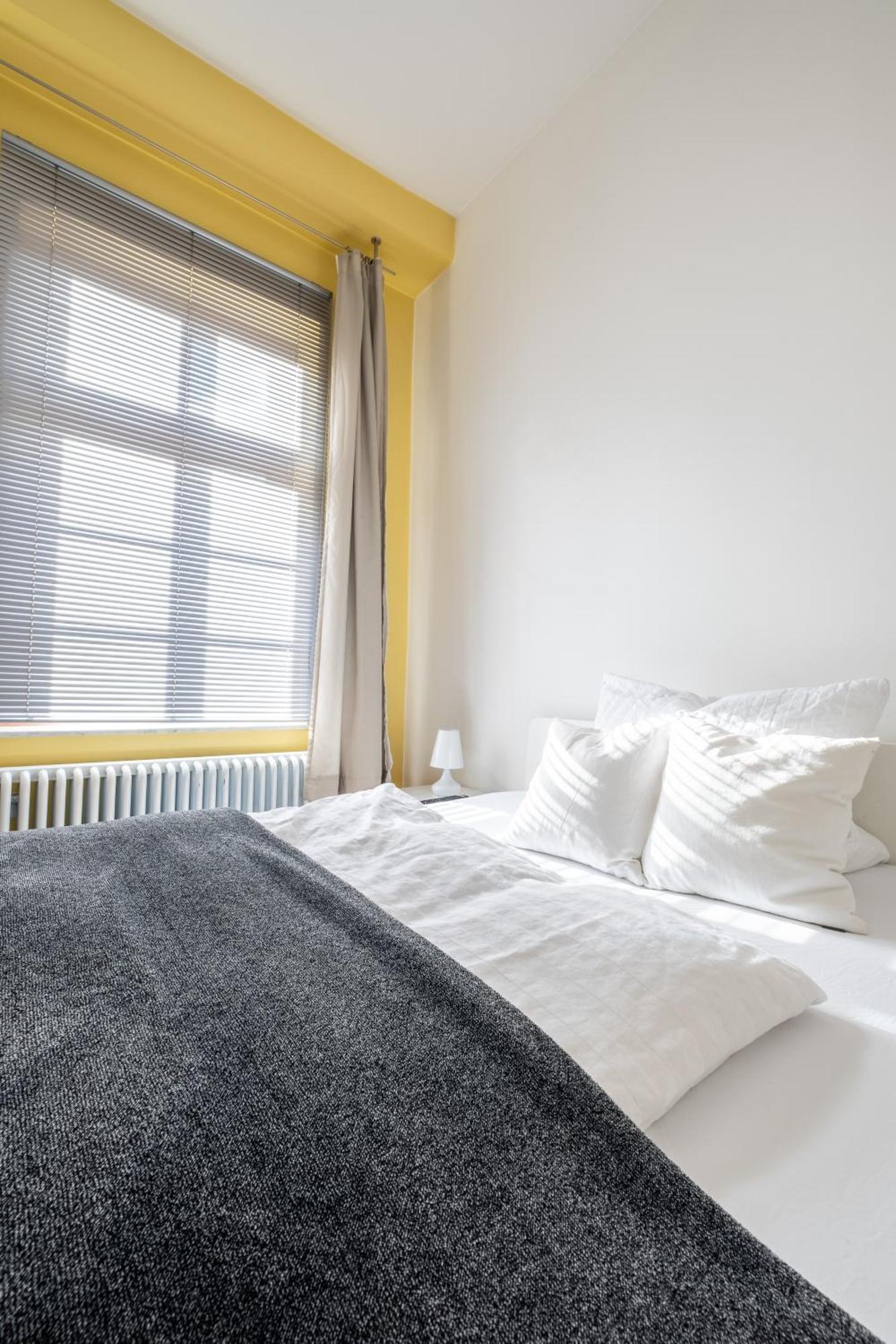-haus Schweiz- In Homestay Bonn